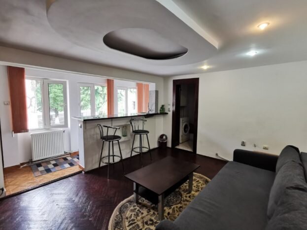 Romana, Icoanei inchiriere garsoniera in vila